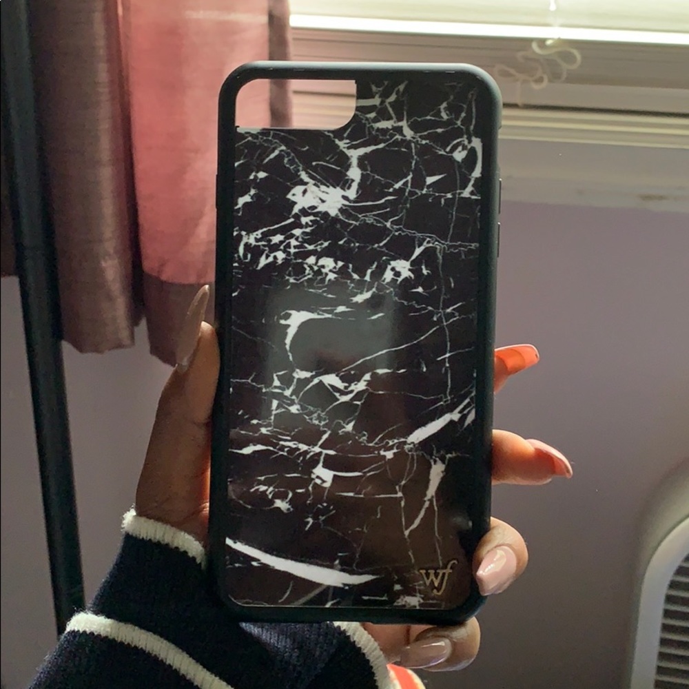 Black Marble Wildflower Case